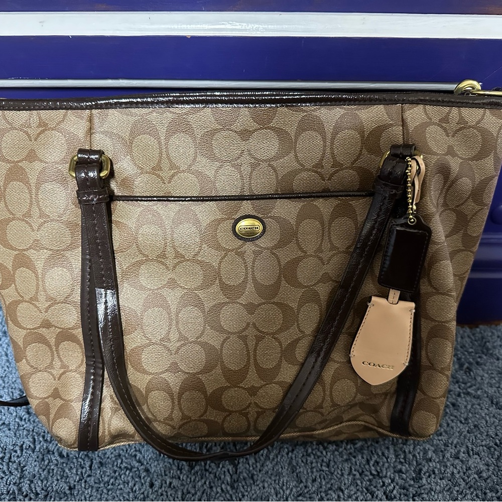 Coach Tote/Crossbody bag